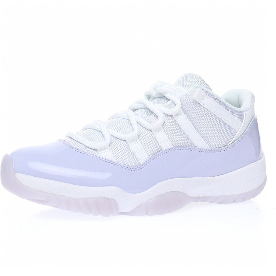 Air Jordan 11 Sneaker AH7860-101