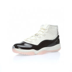Alternative view of Air Jordan 11 Sneaker AR0715-101