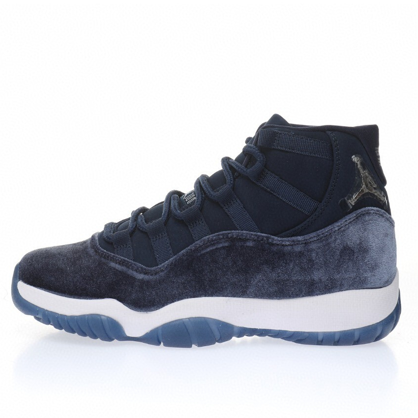 Air Jordan 11 Sneaker AR0715-441