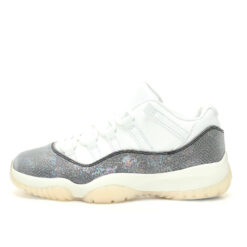 Air Jordan 11 Sneaker HQ7000-001