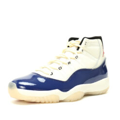 Air Jordan 11 Sneaker IH0296-400