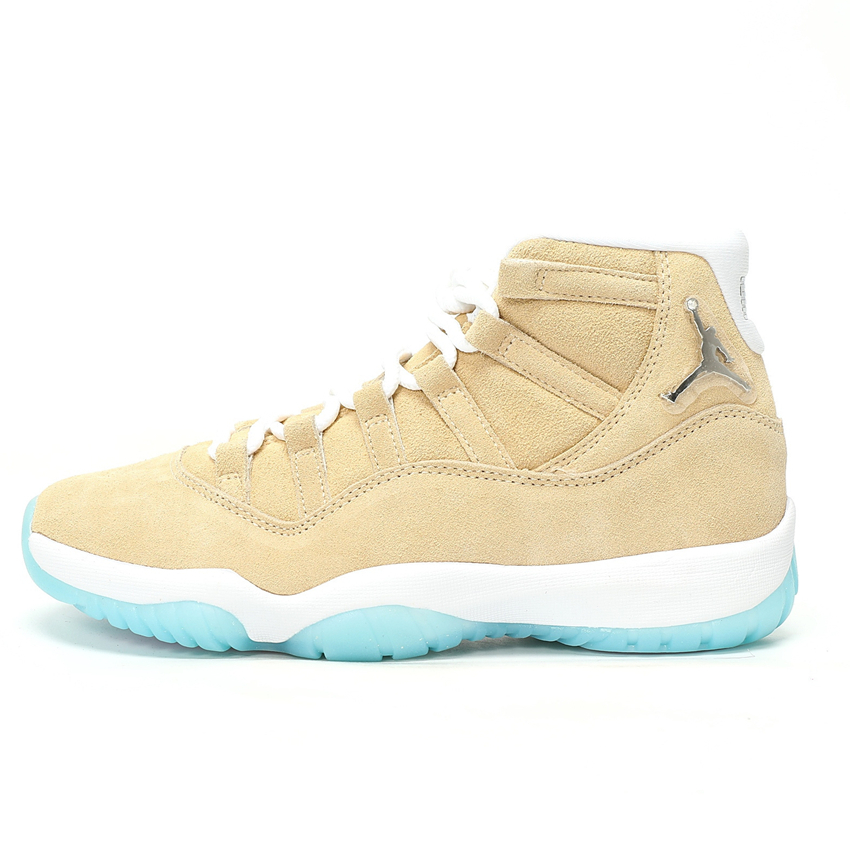 Air Jordan 11 Sneaker IO8960-707