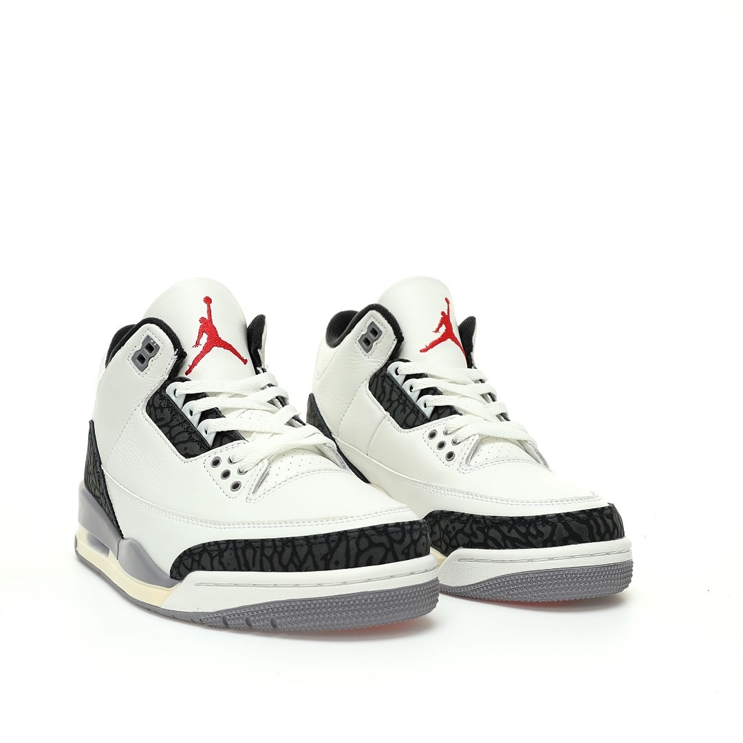 Alternative view of Air Jordan 3 Sneaker CT8532-106