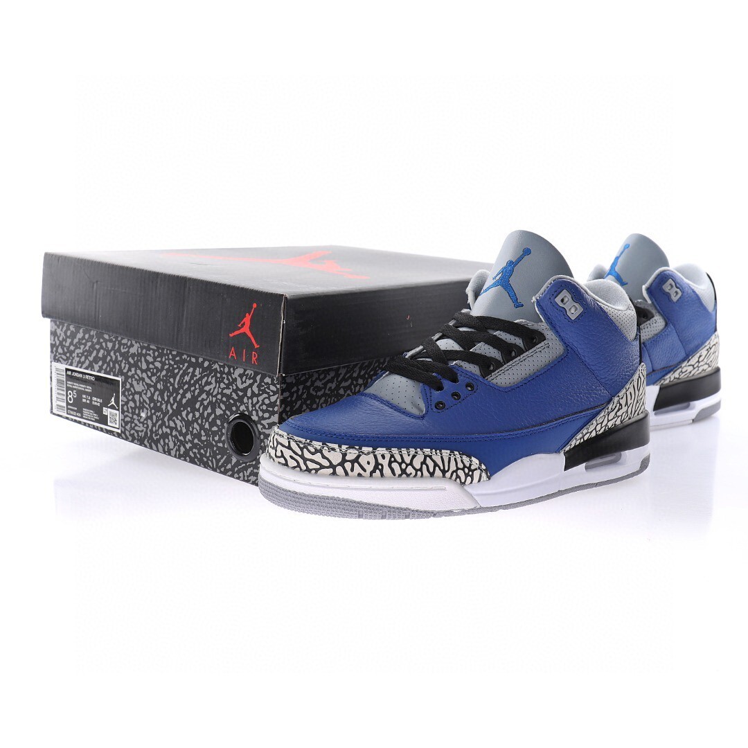 Alternative view of Air Jordan 3 Sneaker CT8532-400