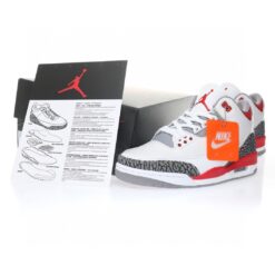 Alternative view of Air Jordan 3 Sneaker DN3707-160