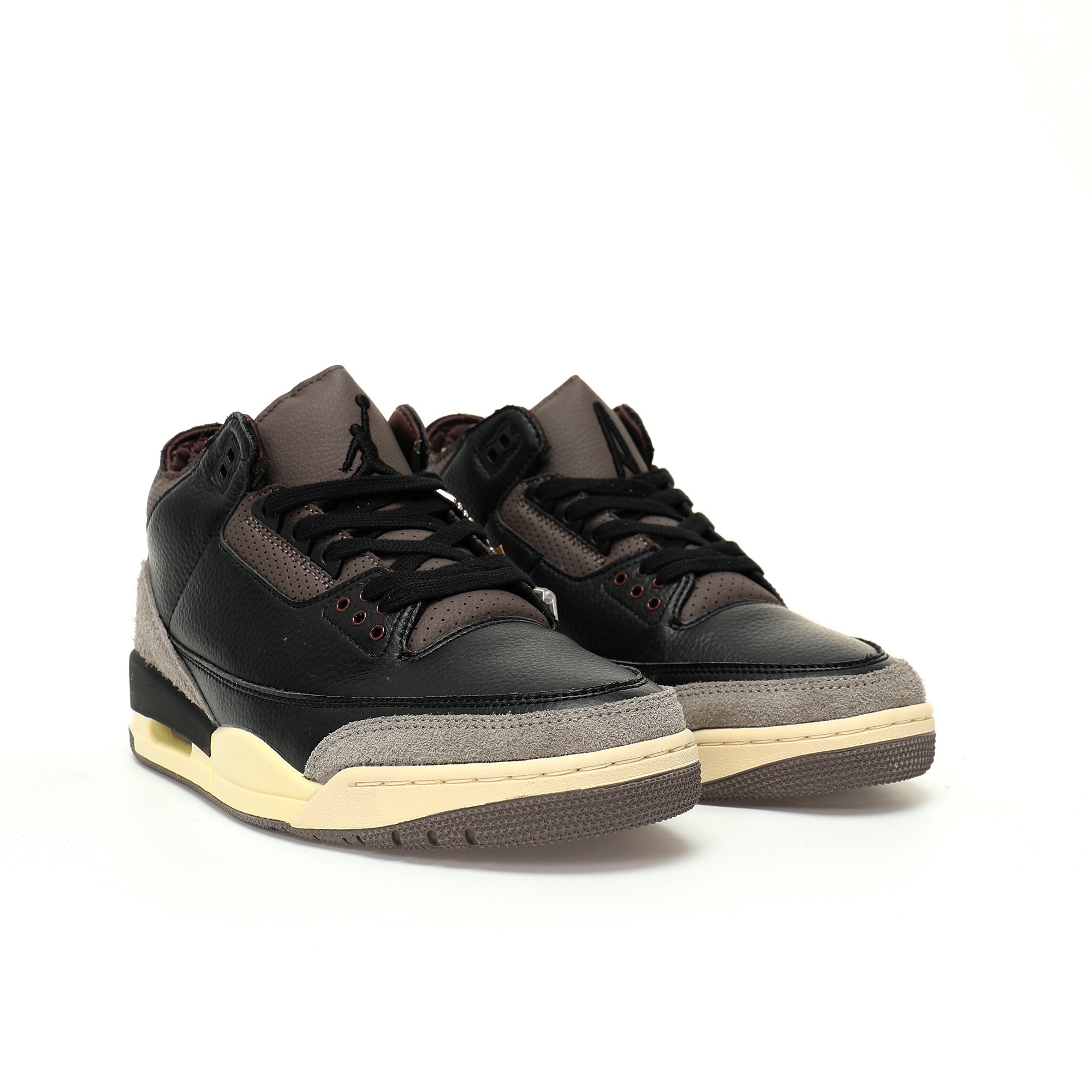 Alternative view of Air Jordan 3 Sneaker FZ4811-001