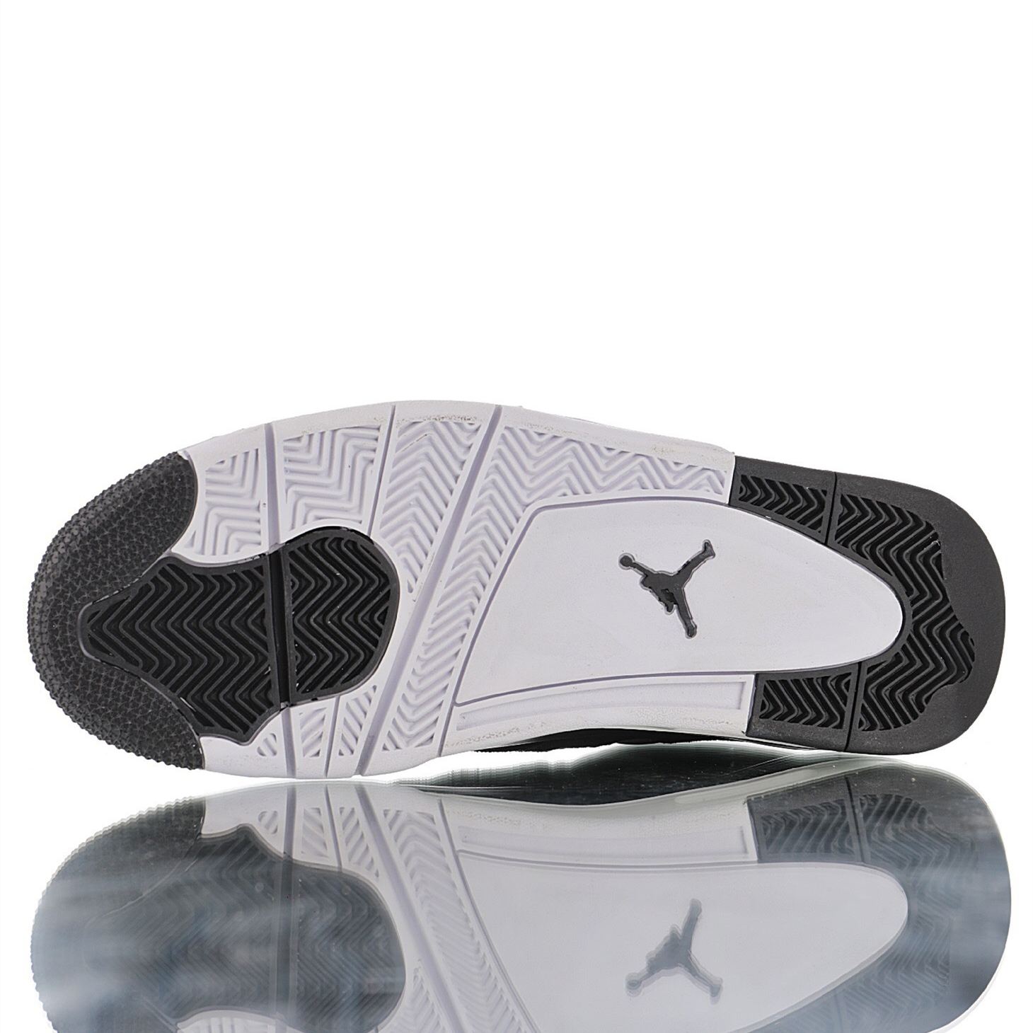 Alternative view of Air Jordan 4 Sneaker 3084970-032