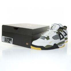 Alternative view of Air Jordan 4 Sneaker CT8527-900