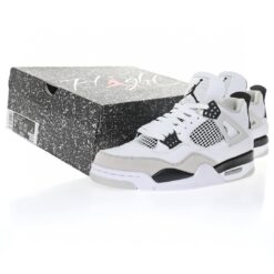 Alternative view of Air Jordan 4 Sneaker DH6927-111