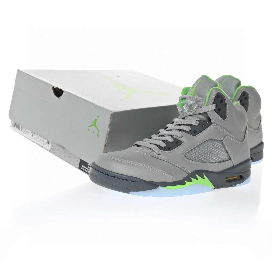 Alternative view of Air Jordan 5 Sneaker DM9014-003