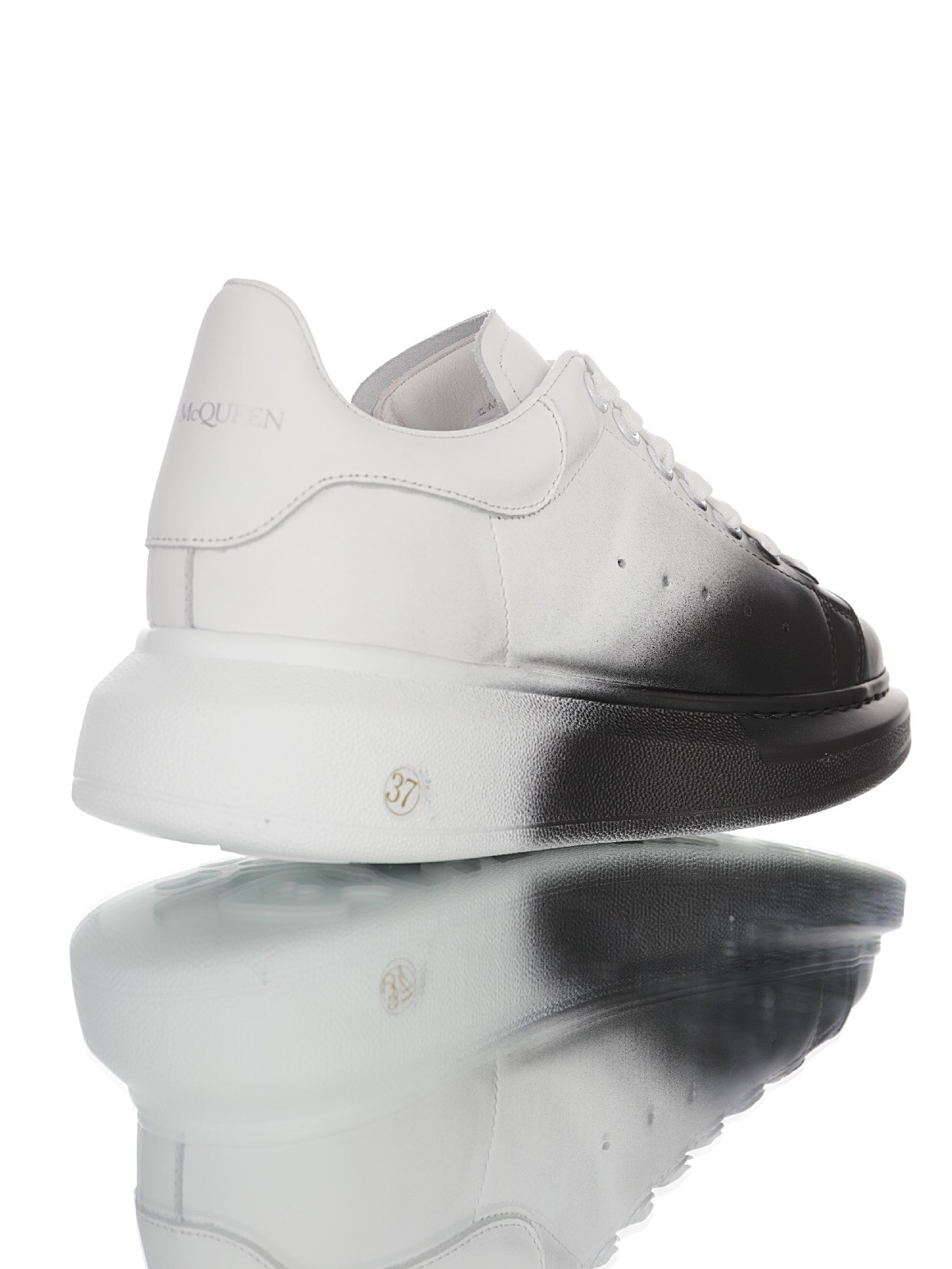 Alternative view of Alexander Mcqueen Sneaker 4621 WHFBU 2287