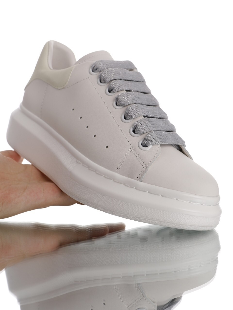 Alternative view of Alexander Mcqueen Sneaker 4621 WHFBU 2321