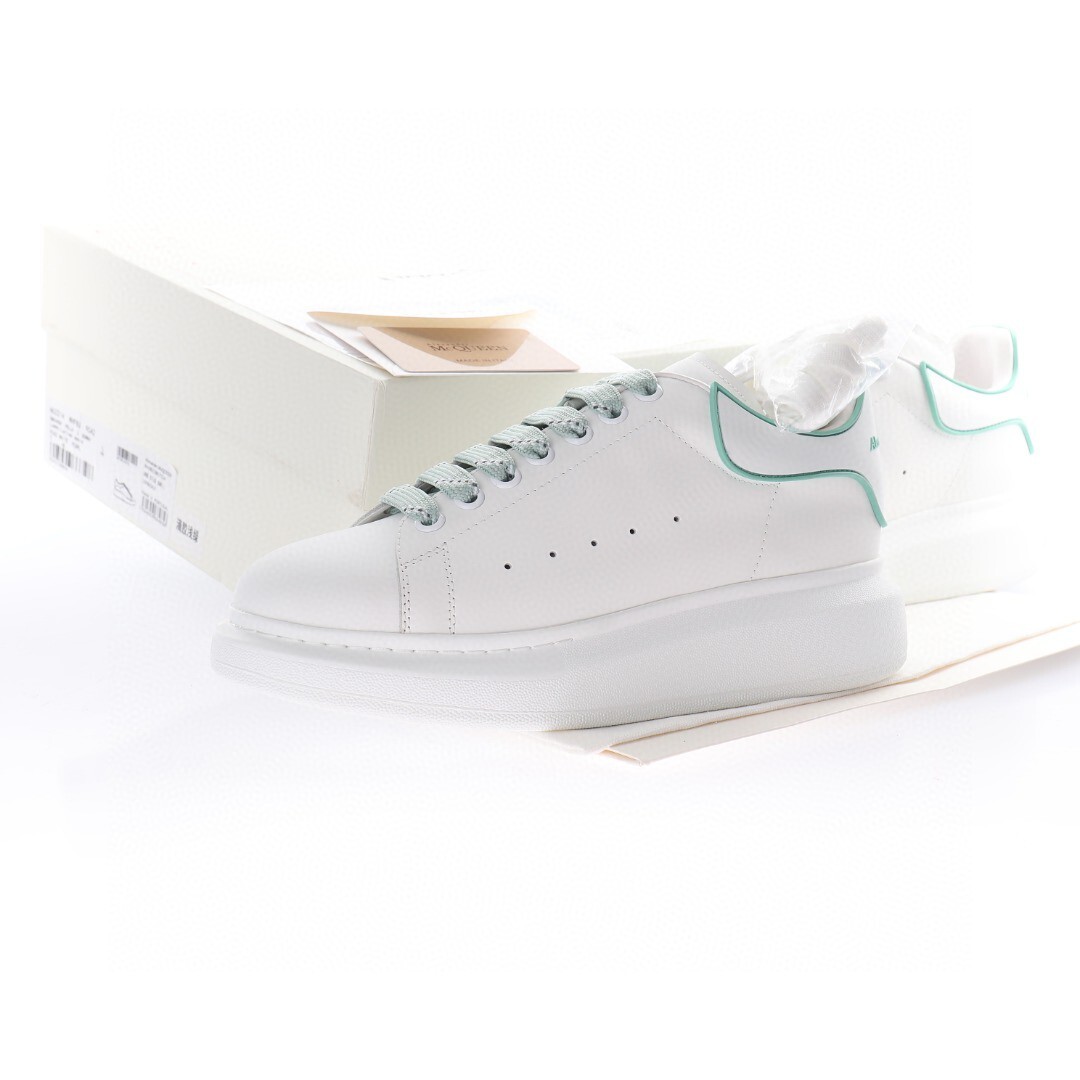 Alternative view of Alexander Mcqueen Sneaker 462214 WHGP7 9343