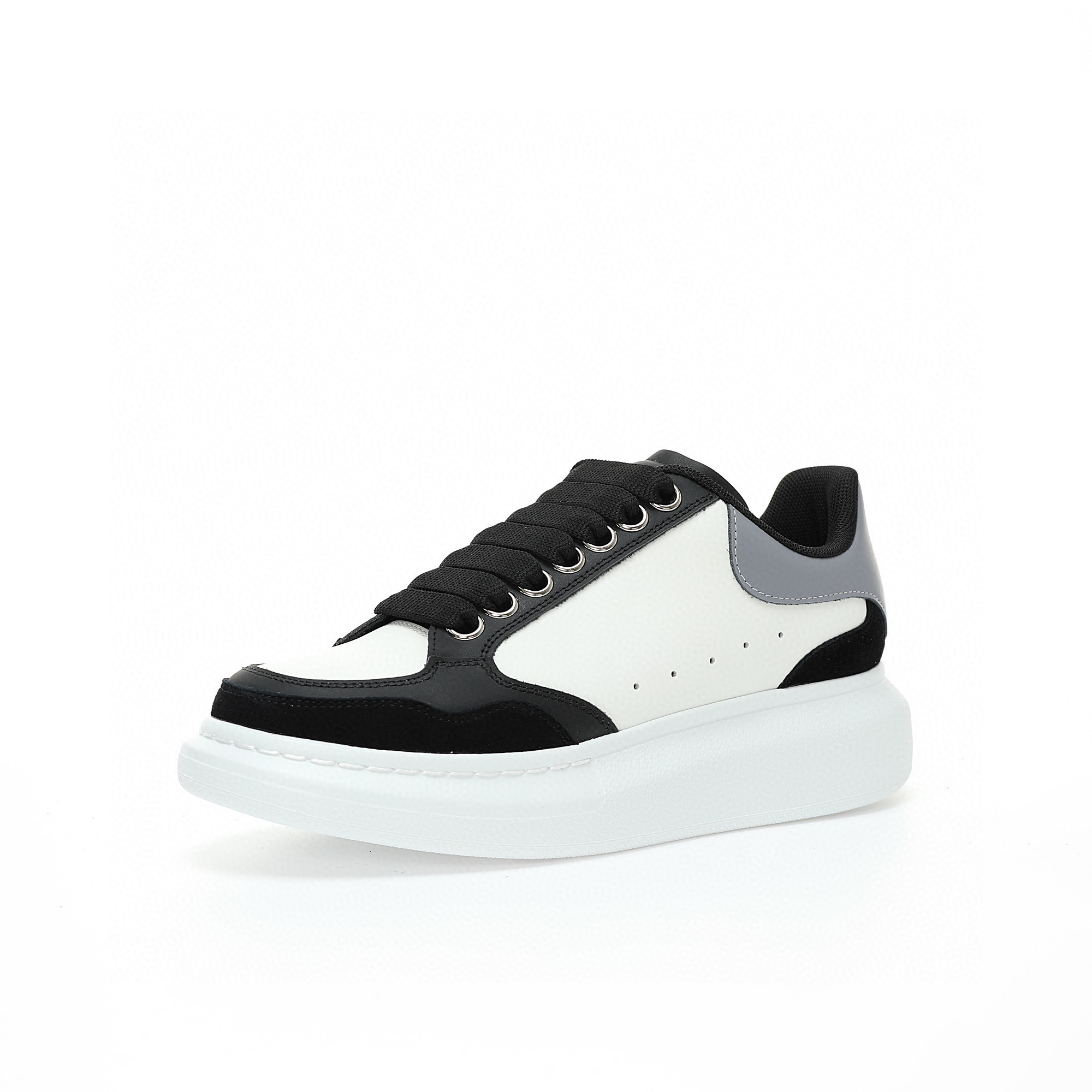 Alternative view of Alexander Mcqueen Sneaker 757710 WIA5 V1142