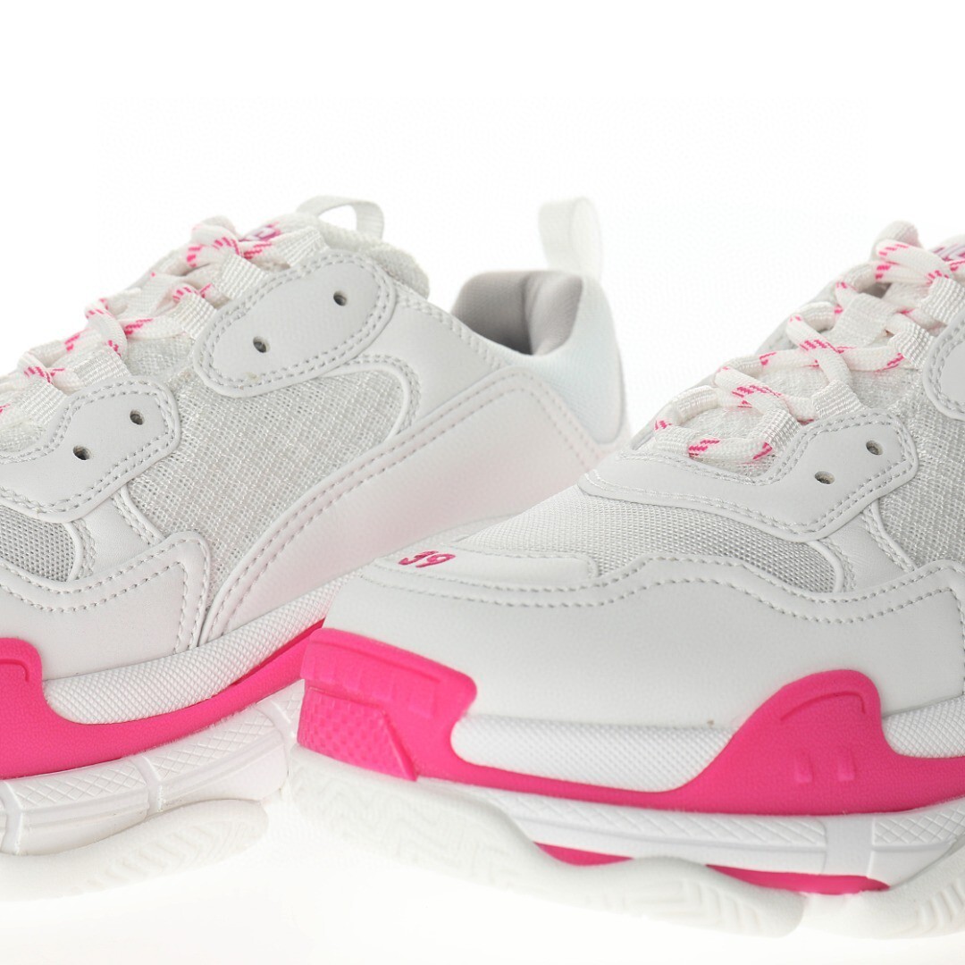 Balenciaga Triple S Sneaker 536737 W0901 8101 - Image 3