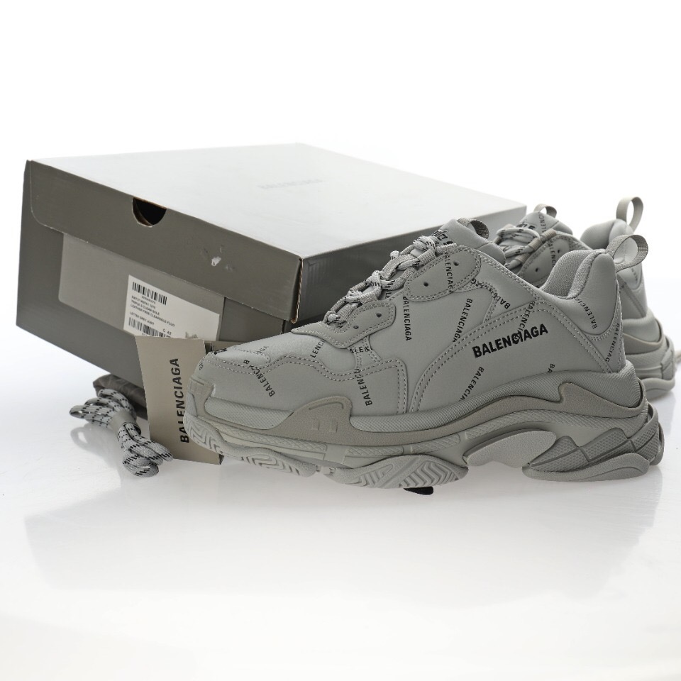 Balenciaga Triple S Sneaker 536737 W2FA1 1210 - Image 10