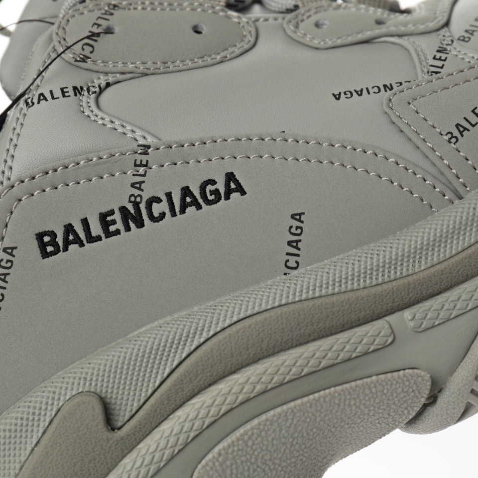 Balenciaga Triple S Sneaker 536737 W2FA1 1210 - Image 11