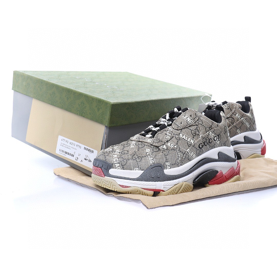 Balenciaga Triple S Sneaker 677192 ULZ10 9795 - Image 2