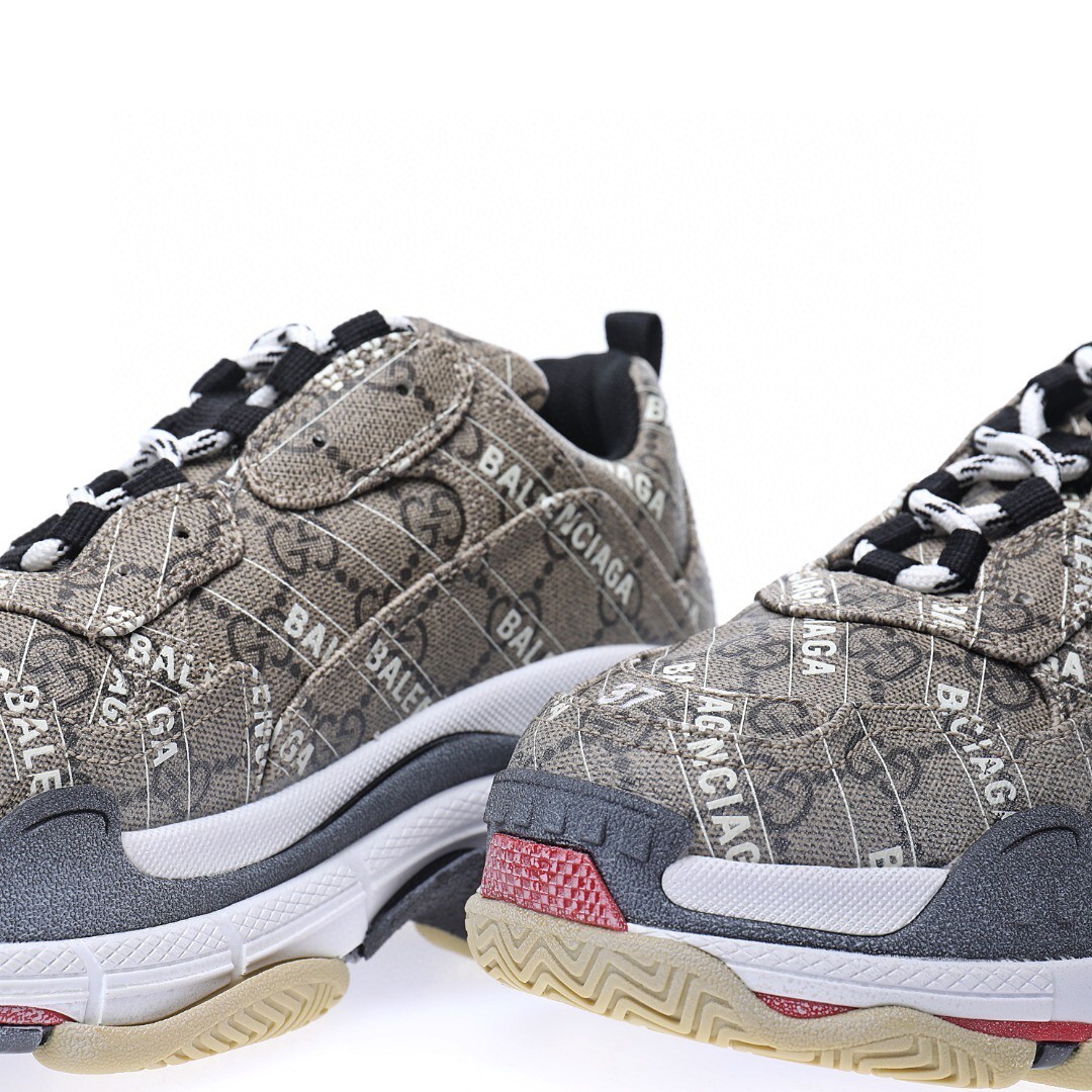 Balenciaga Triple S Sneaker 677192 ULZ10 9795 - Image 3