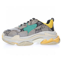 Balenciaga Triple S Sneaker 681067 UMO20 9766