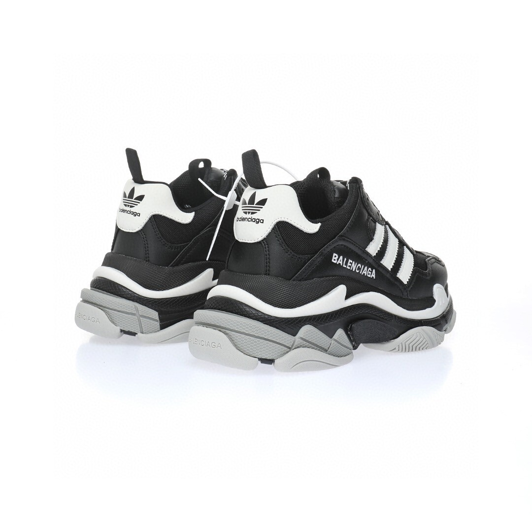 Balenciaga Triple S Sneaker 71020 W3RN3 1001 - Image 4