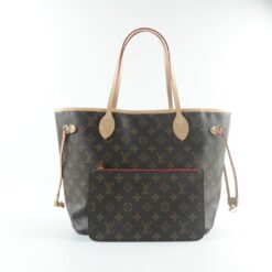 LV Shoulder & Crossbody 31x28x14cm 320202602040037_179