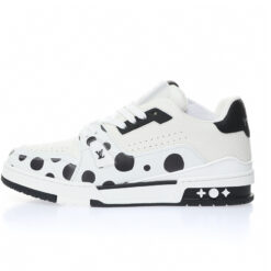 LV Trainer Sneaker 1BBGXD_CM_1