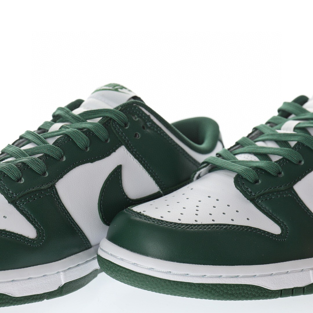 Nike Dunk Low SB Sneaker DD1391-101 - Image 3