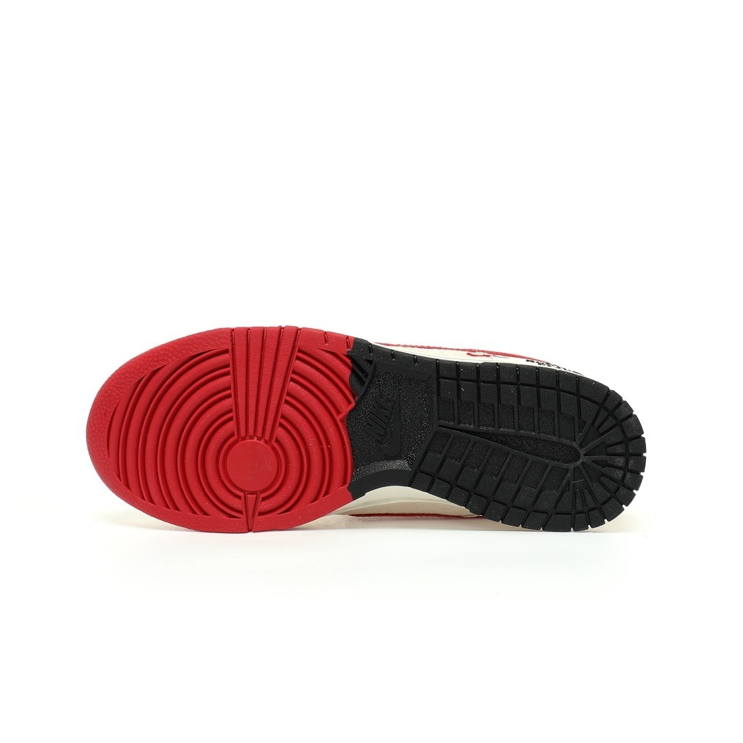 Nike Dunk Low SB Sneaker DJ2024-127 - Image 5