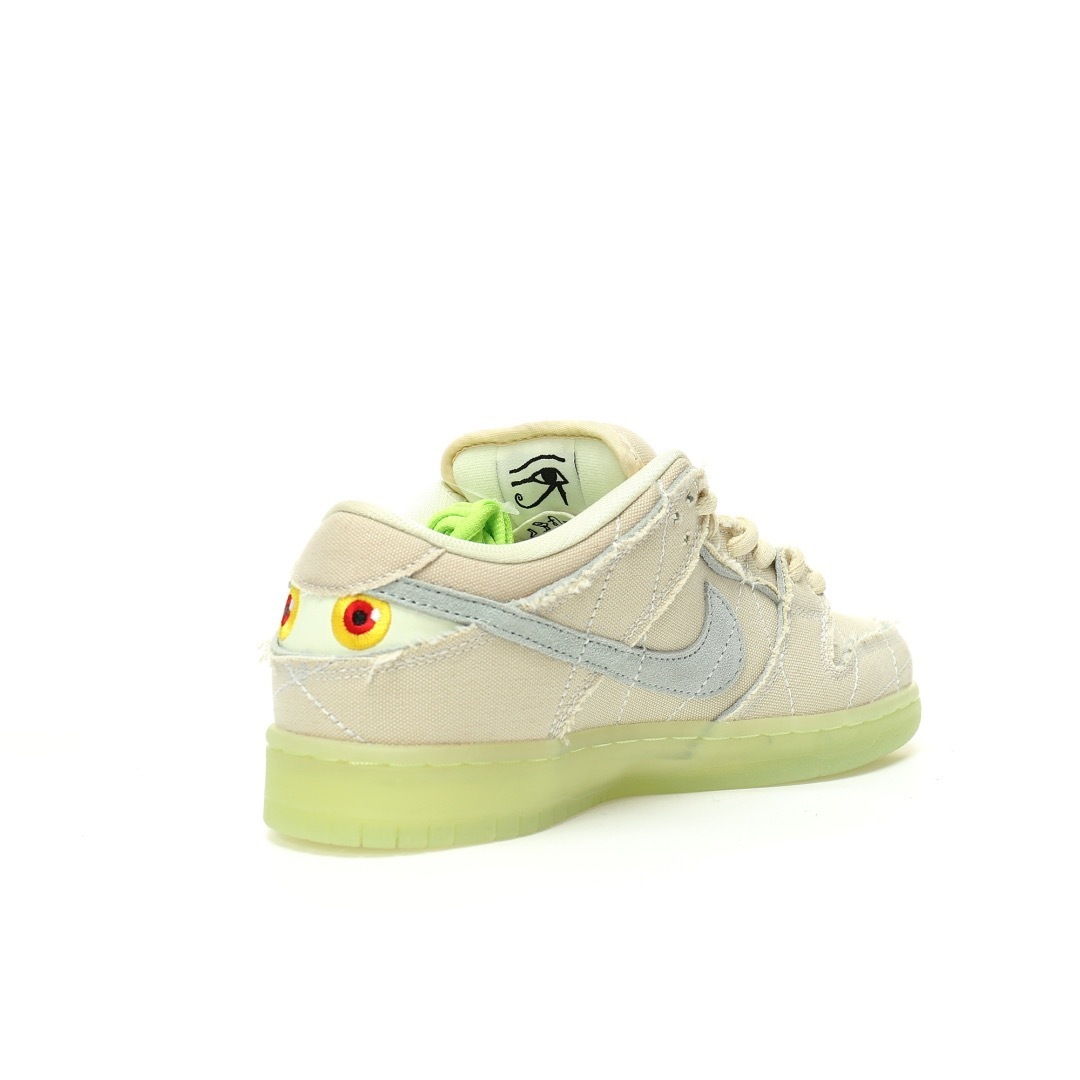 Nike Dunk Low SB Sneaker DM0774-111 - Image 9