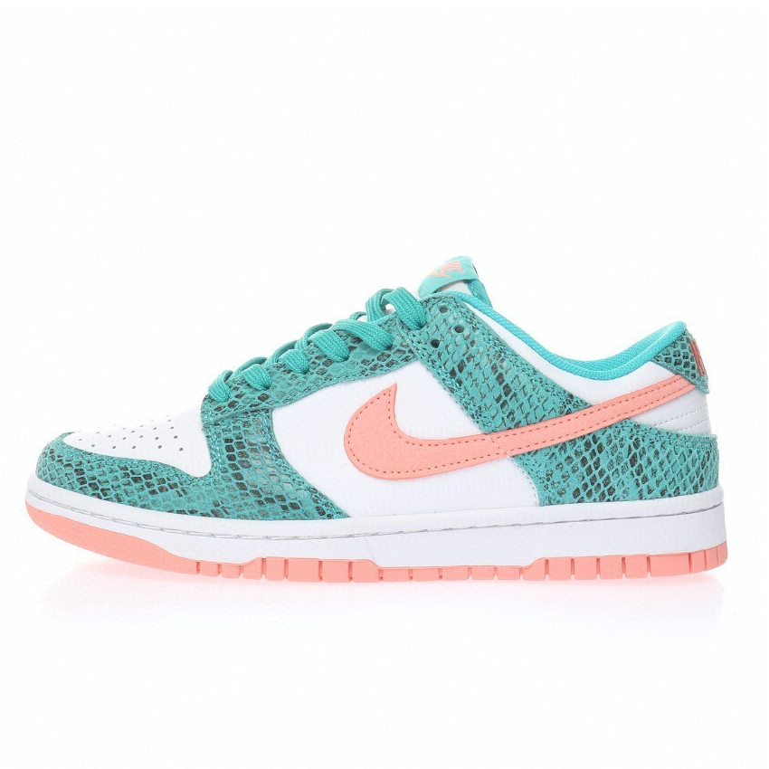 Nike Dunk Low SB Sneaker DR8577-300