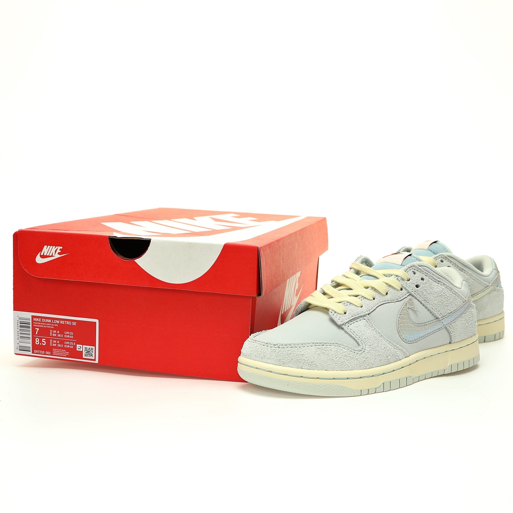 Nike Dunk Low SB Sneaker DV7210-001 - Image 6
