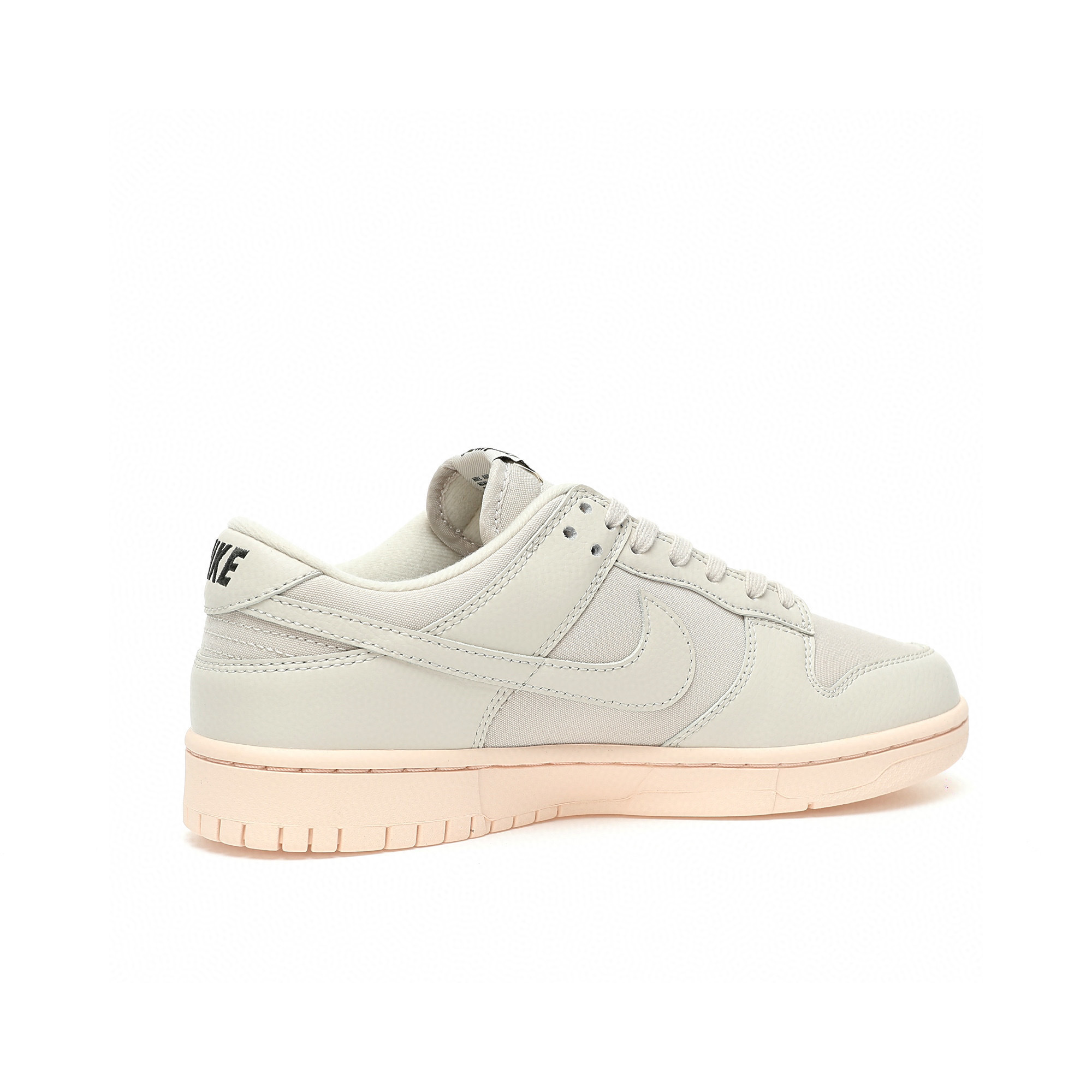 Nike Dunk Low SB Sneaker DZ2538-100 - Image 3