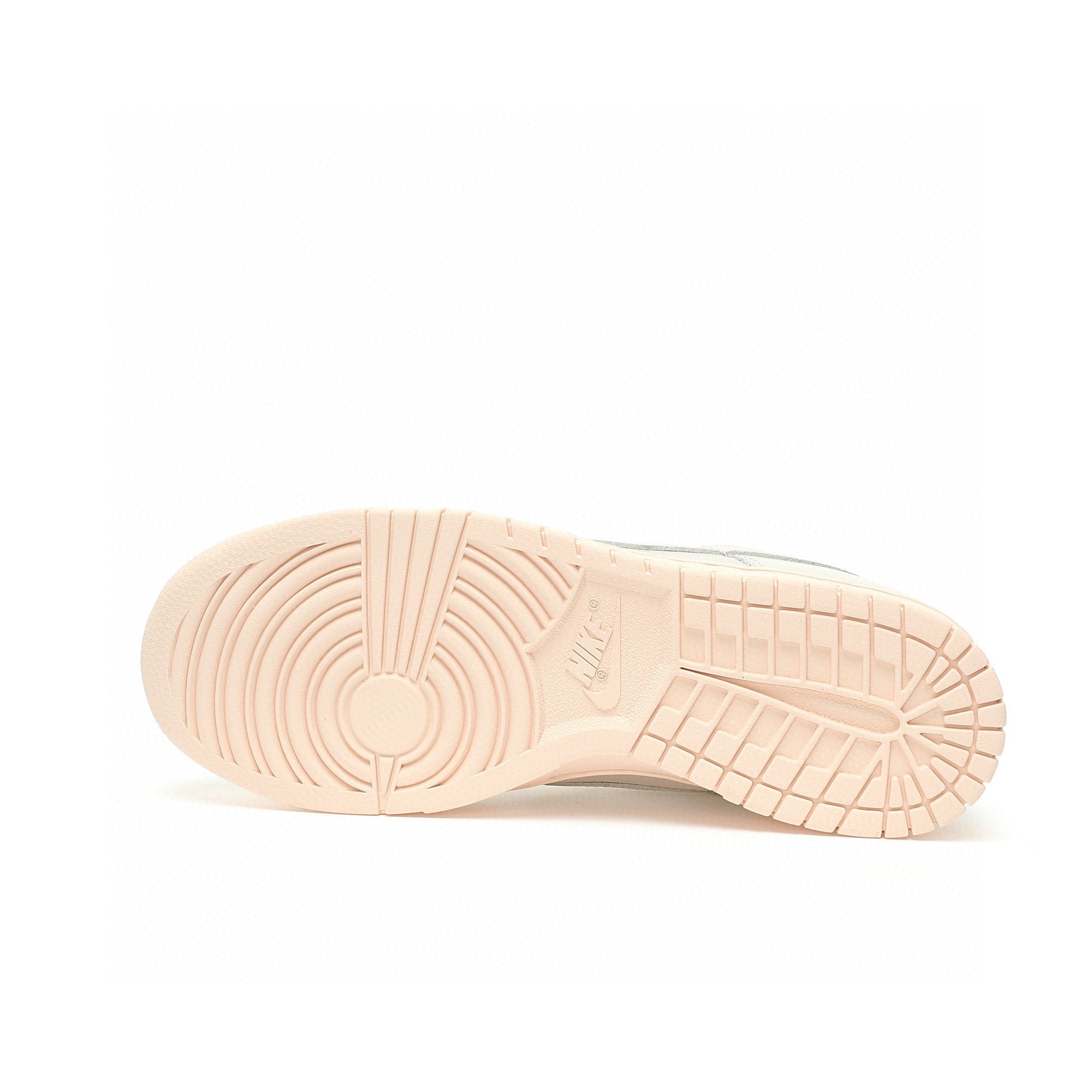 Nike Dunk Low SB Sneaker DZ2538-100 - Image 5