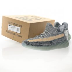Alternative view of Yeezy Boost 350 Sneaker GY7657