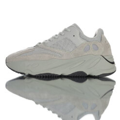 Yeezy Boost 700 Sneaker EG7487