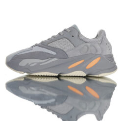 Yeezy Boost 700 Sneaker EG7597