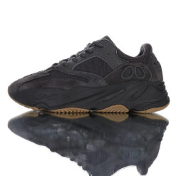 Yeezy Boost 700 Sneaker FV5304