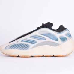 Yeezy Boost 700 Sneaker GY0620