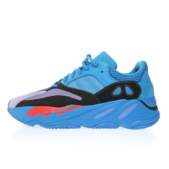 Yeezy Boost 700 Sneaker HP6674