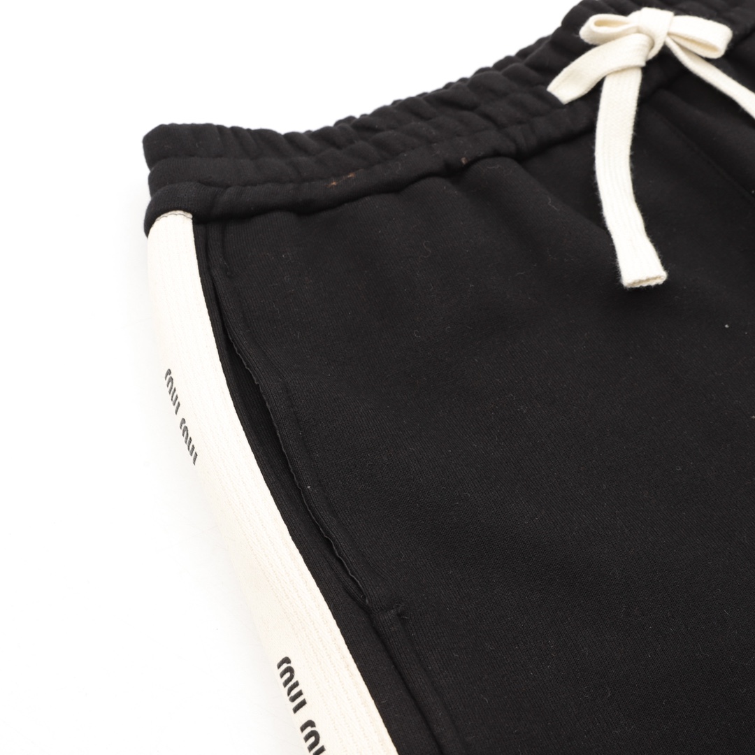 MIU MIU Bottomwear XS-L 160202604050318_79 - Image 4