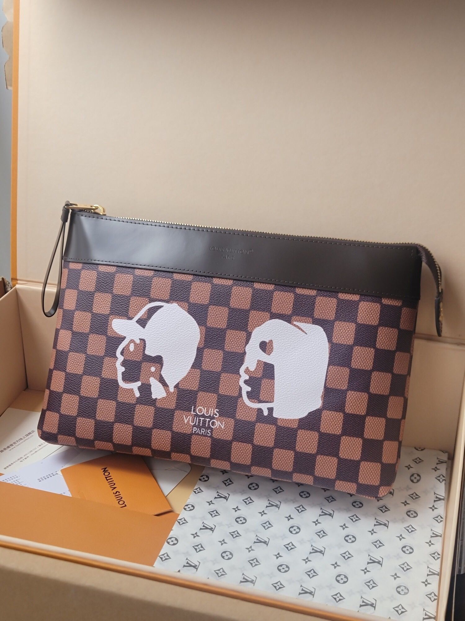 LV Mini & Wallet 32x21x8cm 280202605110001_119