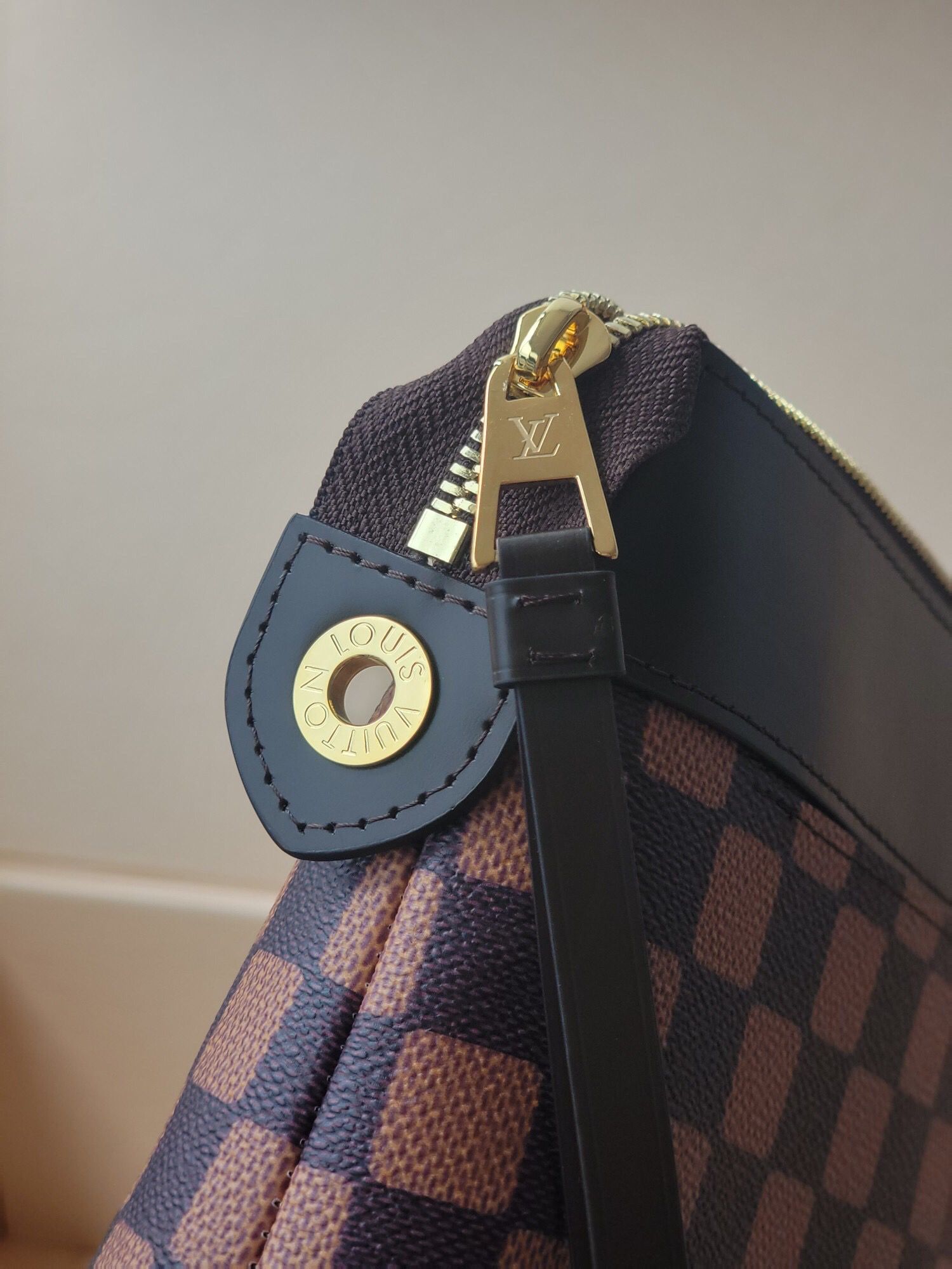 LV Mini & Wallet 32x21x8cm 280202605110001_119 - Image 5